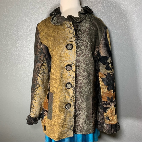 Fab, patterned, tapestry, ruffle coat!! - Picture 3 of 14